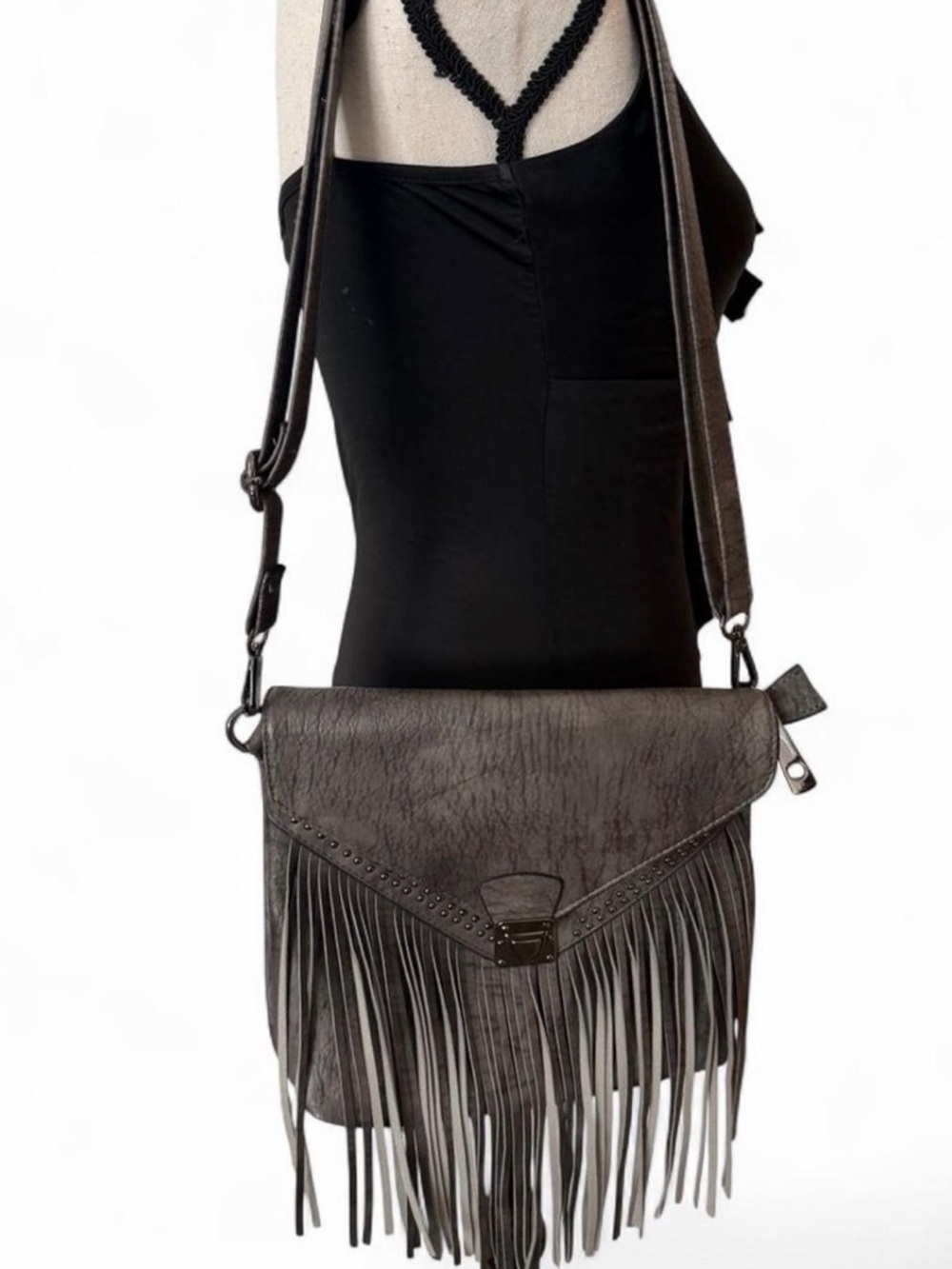 Fringe shoulder bag